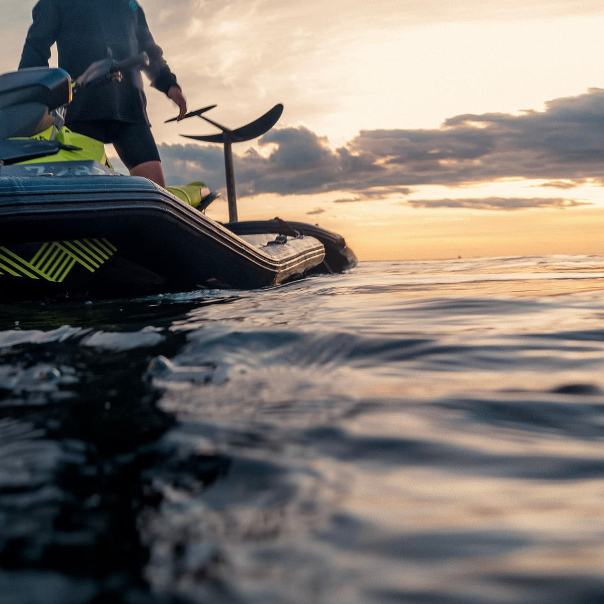 PWC Collars and Pontoons – Ride Engine